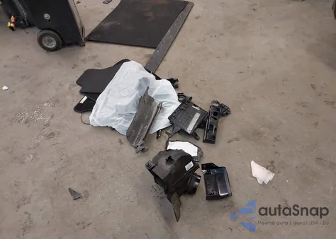 2021 BMW M5 z USA, uszkodzony, nr VIN WBS83CH07MCF93405